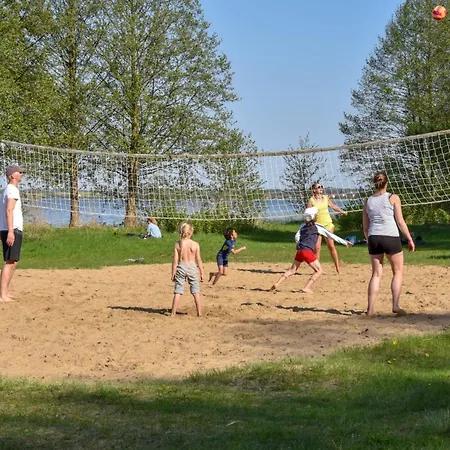 Bungis - 28 Ferienhaeuser Am Grimnitzsee G7 ヨーアヒムスタール